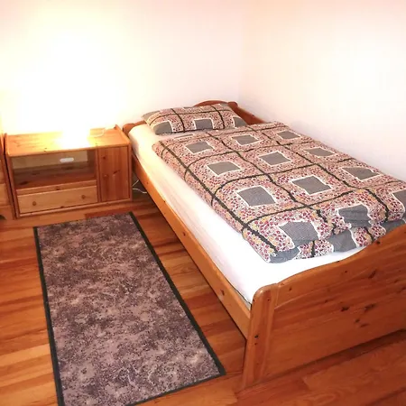 Apartment Am Wald *